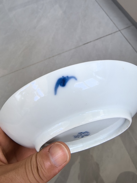 古玩陶瓷青花團龍紋盤真品鑒賞圖