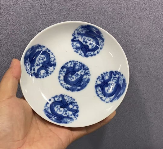 古玩陶瓷青花團龍紋盤真品鑒賞圖