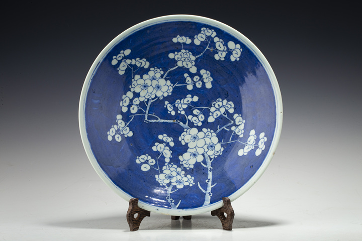 古玩陶瓷清晚·青花留白冰梅紋盤拍賣,當前價格2328元