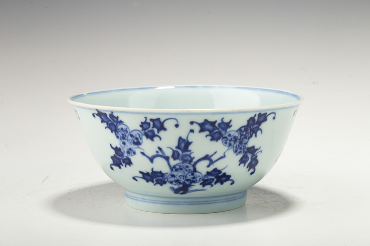 古玩陶瓷清雍正·青花三多紋碗拍賣，當前價格1952元