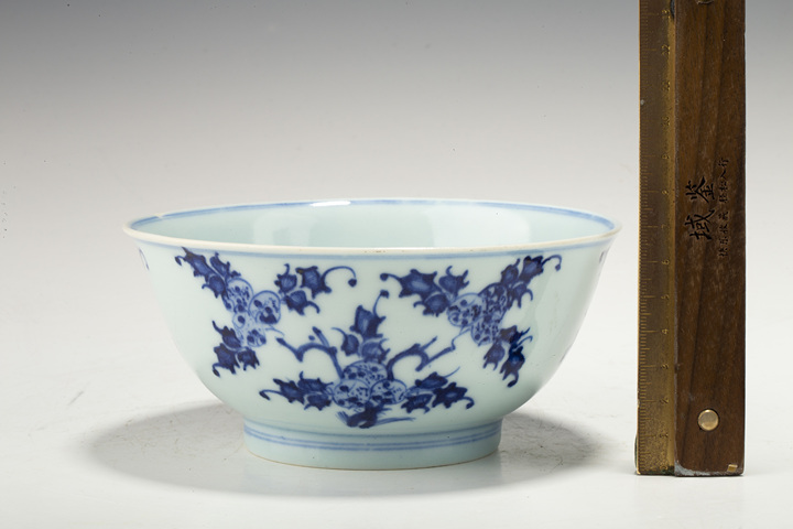古玩陶瓷清雍正·青花三多紋碗拍賣，當前價格1952元