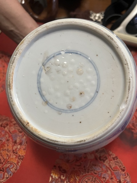 古玩陶瓷人物紋青花罐真品鑒賞圖