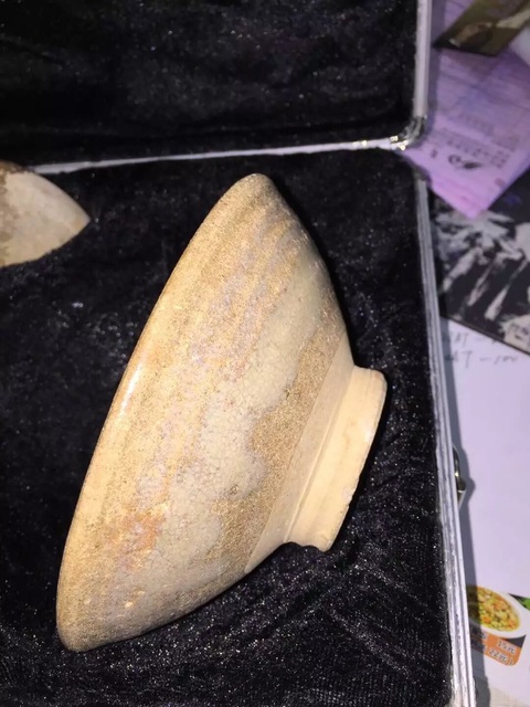 古玩陶瓷茶盞真品鑒賞圖