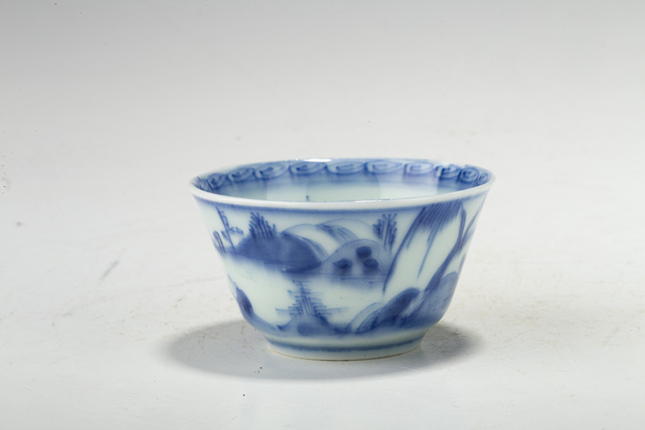 古玩陶瓷康熙·青花山水人物紋杯真品鑒賞圖