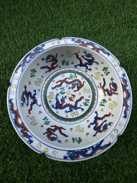 古玩陶瓷青花五彩龍紋盆真品鑒賞圖