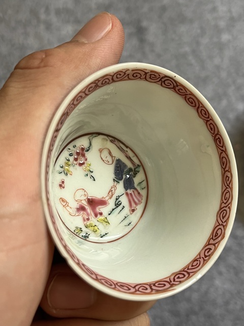 古玩陶瓷粉彩三娘教子圖杯碟真品鑒賞圖