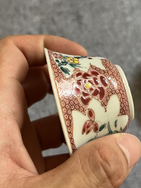 古玩陶瓷粉彩三娘教子圖杯碟真品鑒賞圖