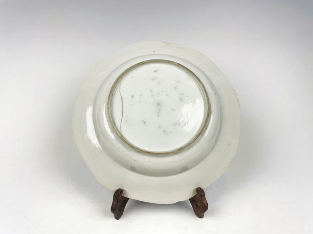 古玩陶瓷清乾隆·青花山水樓閣人物八方盤拍賣，當前價格199元