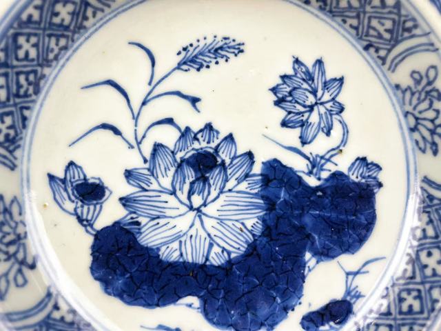 古玩陶瓷清康熙·青花荷葉花卉紋折沿盤拍賣，當前價格0元