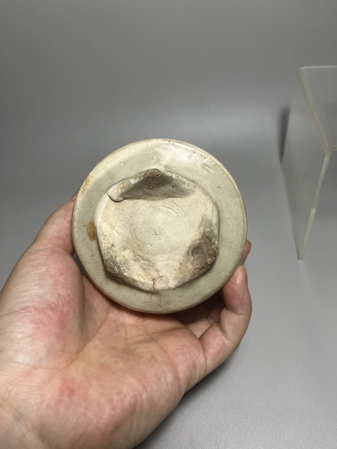 古玩陶瓷漳州窯哥釉三足爐拍賣，當前價格0元