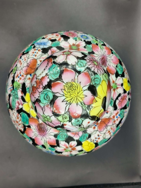 古玩陶瓷粉彩蓋罐真品鑒賞圖