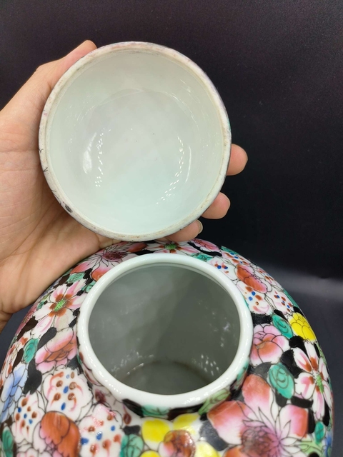 古玩陶瓷粉彩蓋罐真品鑒賞圖