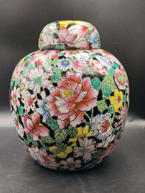 古玩陶瓷粉彩蓋罐真品鑒賞圖