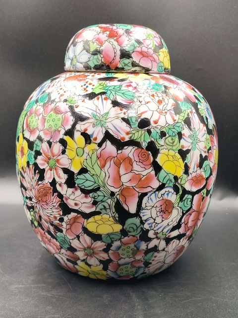 古玩陶瓷粉彩蓋罐真品鑒賞圖