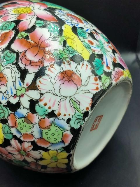 古玩陶瓷粉彩蓋罐真品鑒賞圖