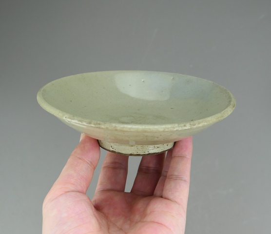 古玩陶瓷元代龍泉窯青瓷唇口盤拍賣，當前價格70元