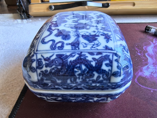 古玩陶瓷晚清仿明代青花蓋盒真品鑒賞圖