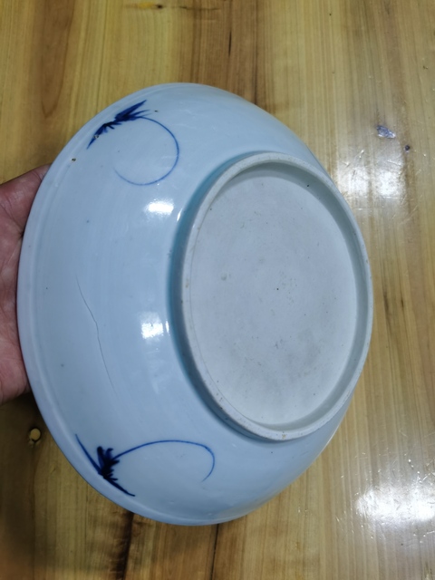 古玩陶瓷青花釉里紅魚藻紋盤真品鑒賞圖
