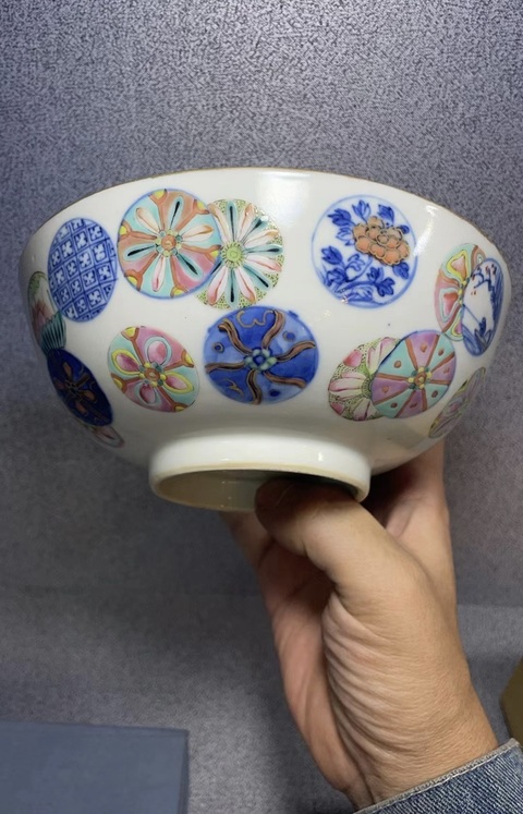 古玩陶瓷清晚期 穎川選制青花加彩皮球花碗真品鑒賞圖
