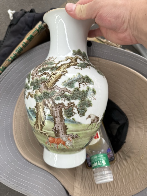古玩陶瓷馬紋瓶真品鑒賞圖