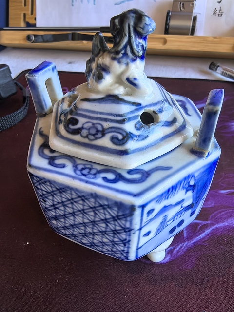 古玩陶瓷青花熏爐真品鑒賞圖