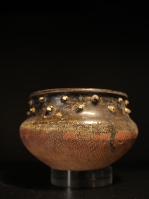 古玩陶瓷醬釉鼓釘紋水盂真品鑒賞圖