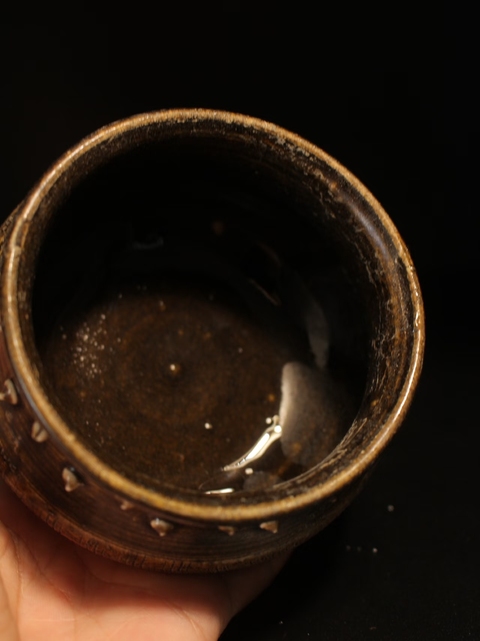 古玩陶瓷醬釉鼓釘紋水盂真品鑒賞圖