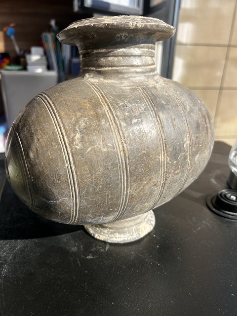 古玩陶瓷弦紋繭形壺真品鑒賞圖
