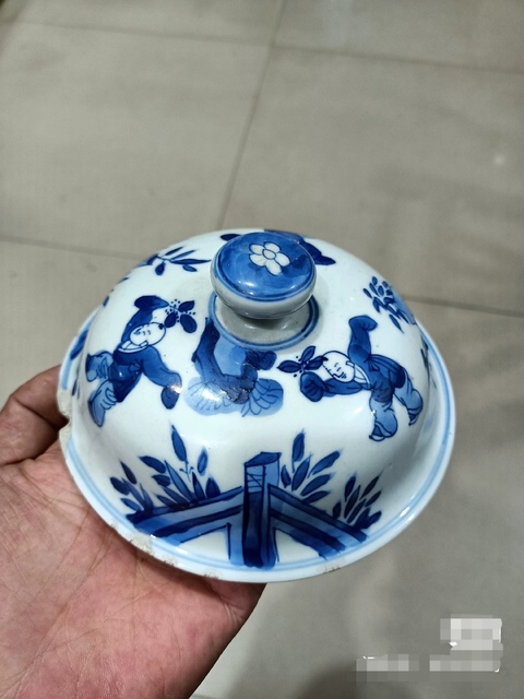 古玩陶瓷青花嬰戲圖罐蓋真品鑒賞圖