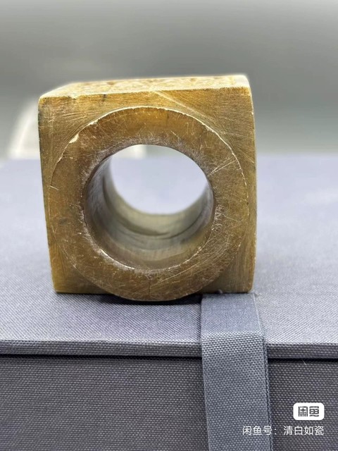 古玩玉器地方玉雕“卷云紋琮”真品鑒賞圖