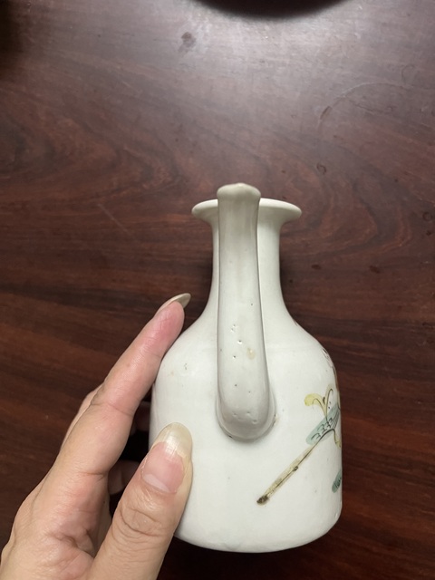 古玩陶瓷粉彩人物故事紋酒壺真品鑒賞圖