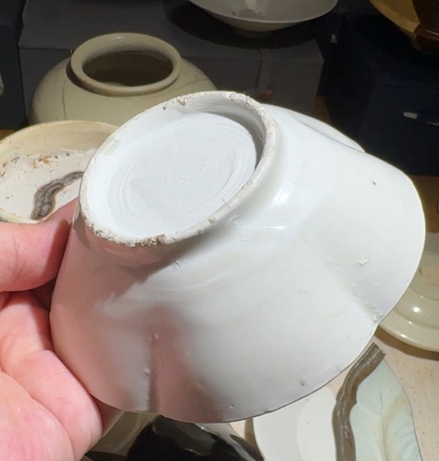 古玩陶瓷五代邢窯花口盞真品鑒賞圖