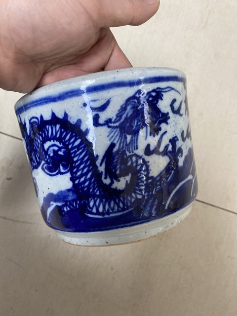 古玩陶瓷青花龍紋圈足筒式爐真品鑒賞圖