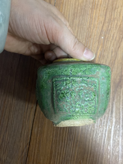 古玩陶瓷三彩罐真品鑒賞圖