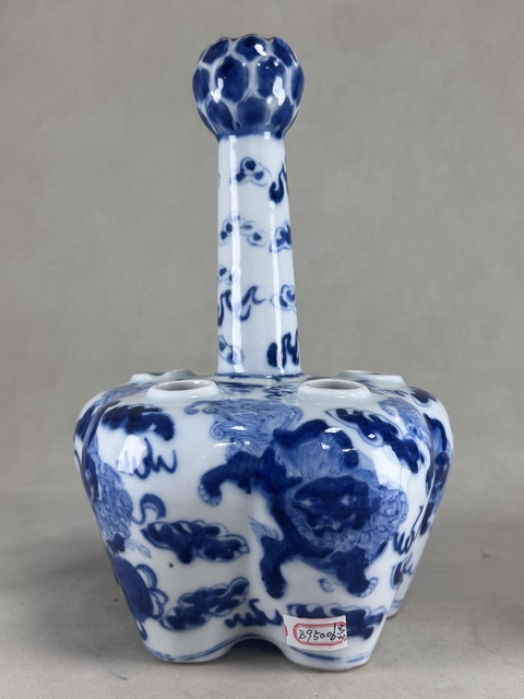 古玩陶瓷青花五孔花插真品鑒賞圖