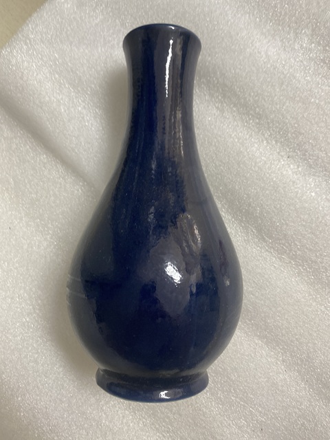古玩陶瓷藍釉瓶真品鑒賞圖