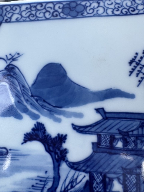 古玩陶瓷青花瓷板真品鑒賞圖