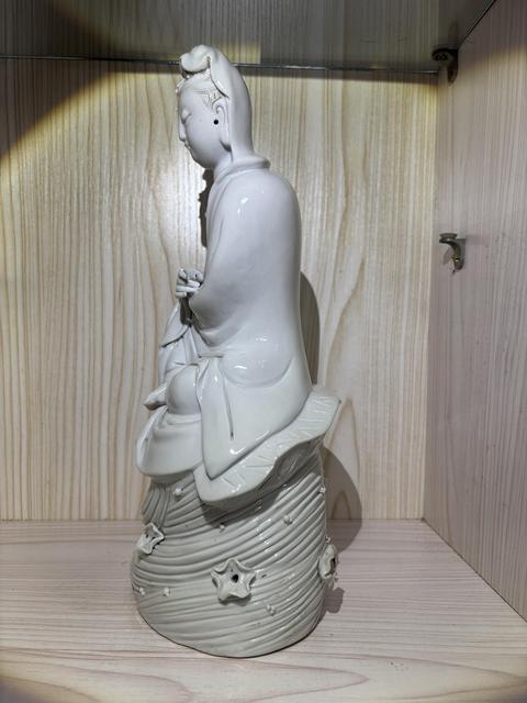 古玩陶瓷德化白瓷觀音瓷塑像真品鑒賞圖