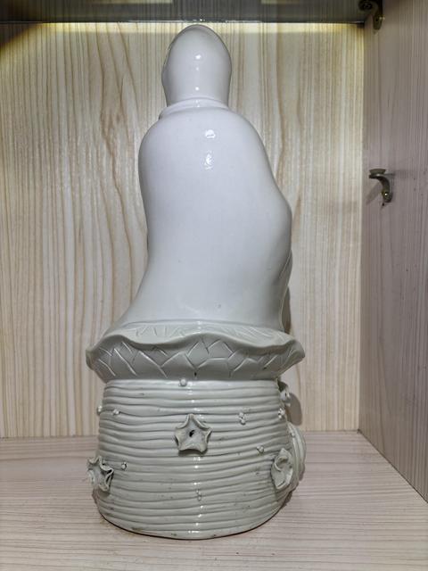 古玩陶瓷德化白瓷觀音瓷塑像真品鑒賞圖