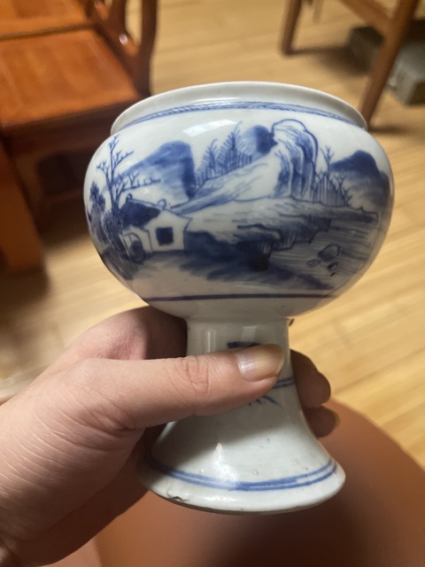 古玩陶瓷山水紋青花豆真品鑒賞圖