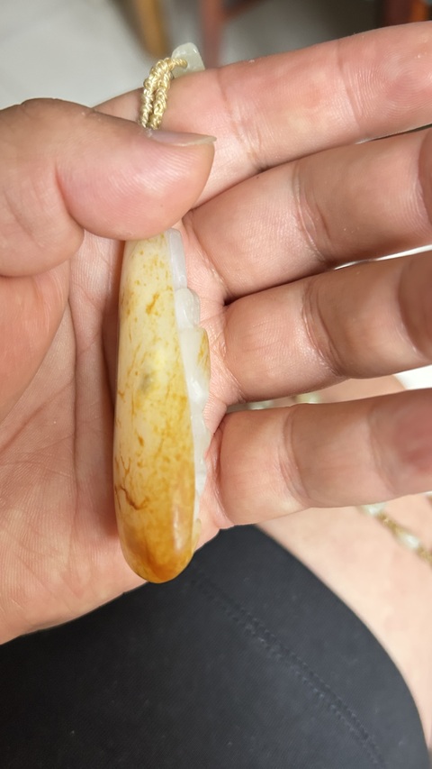 古玩玉器天然和田玉籽料雕件真品鑒賞圖