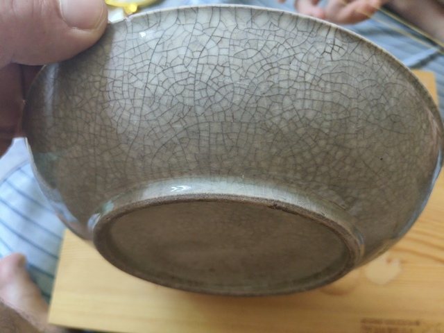古玩陶瓷哥釉盤真品鑒賞圖