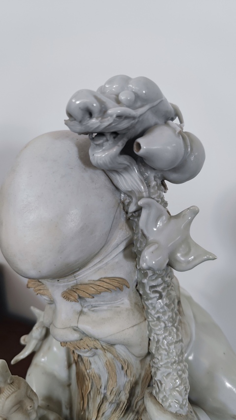 古玩陶瓷白釉壽星造像真品鑒賞圖
