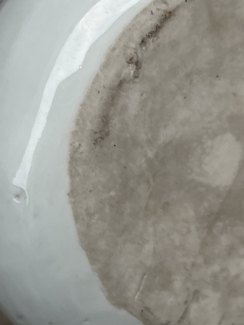古玩陶瓷日本明治青花八寶紋包袱瓶真品鑒賞圖