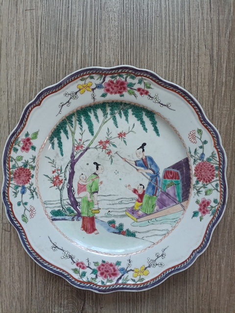 古玩陶瓷道光粉彩人物盤真品鑒賞圖