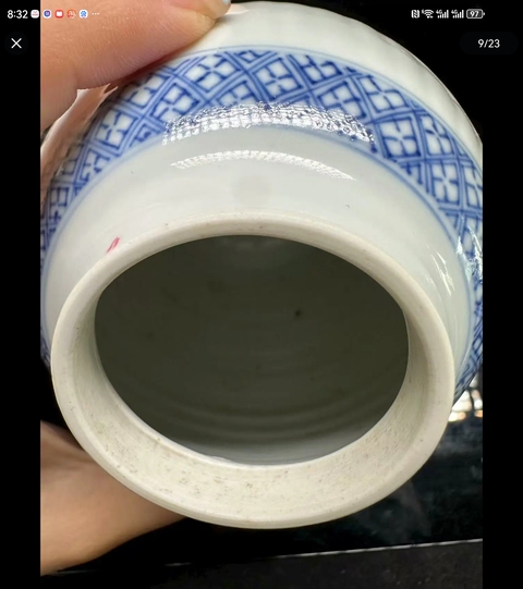 古玩陶瓷青花庭院仕女圖瓜楞罐真品鑒賞圖