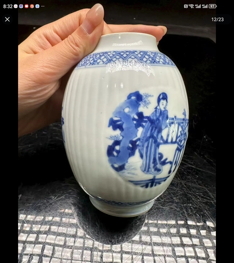 古玩陶瓷青花庭院仕女圖瓜楞罐真品鑒賞圖