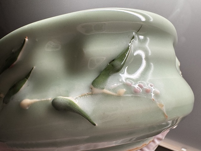 古玩陶瓷青釉堆塑香爐真品鑒賞圖