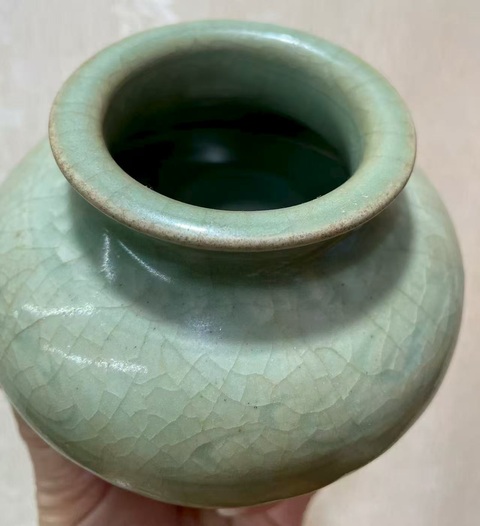 古玩陶瓷元代龍泉窯刻花侈口罐真品鑒賞圖