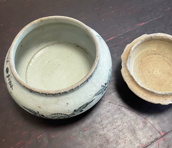 古玩陶瓷青花蓋罐真品鑒賞圖
